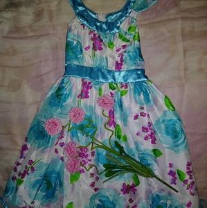 Girl dress